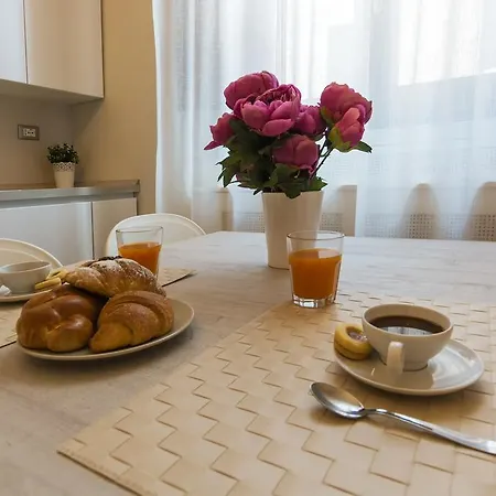 Alighieri Theatre Charming Apartment *