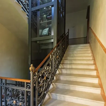 Alighieri Theatre Charming Apartment *